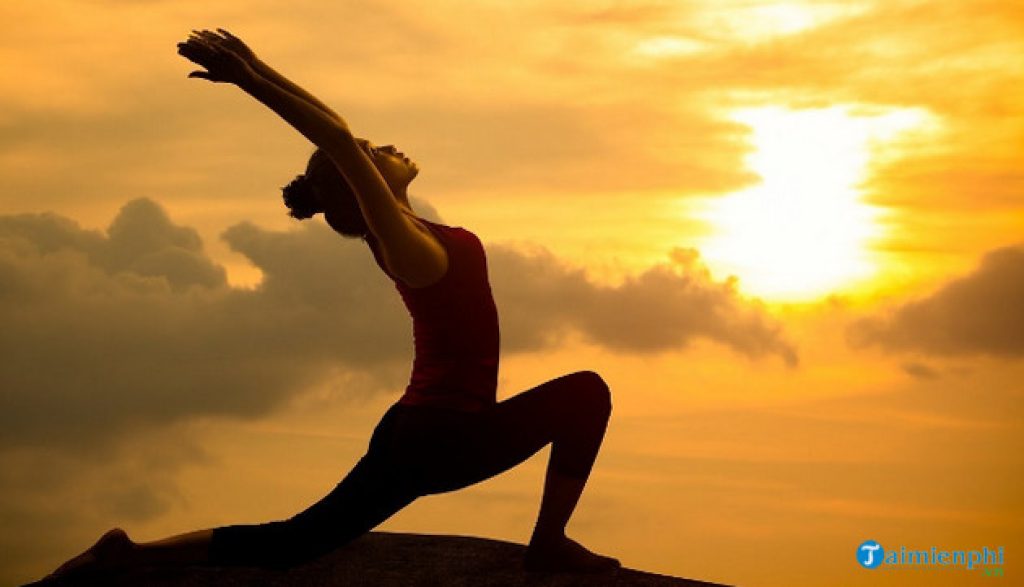 Yoga giảm eo giữ dáng